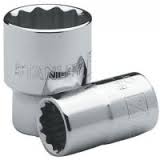 Socket estandar 31/32",1/2" cuadrante 12 ptas - Image 1